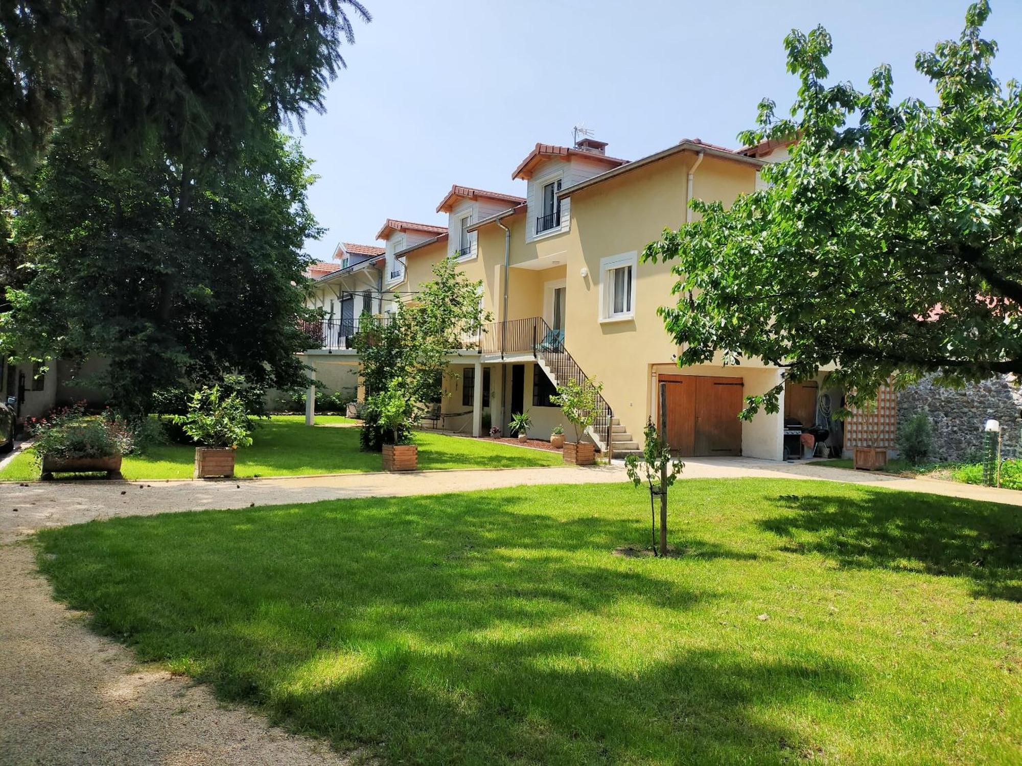 Bed and Breakfast Le Jardin Du Dolaizon Le Puy-en-Velay Zewnętrze zdjęcie