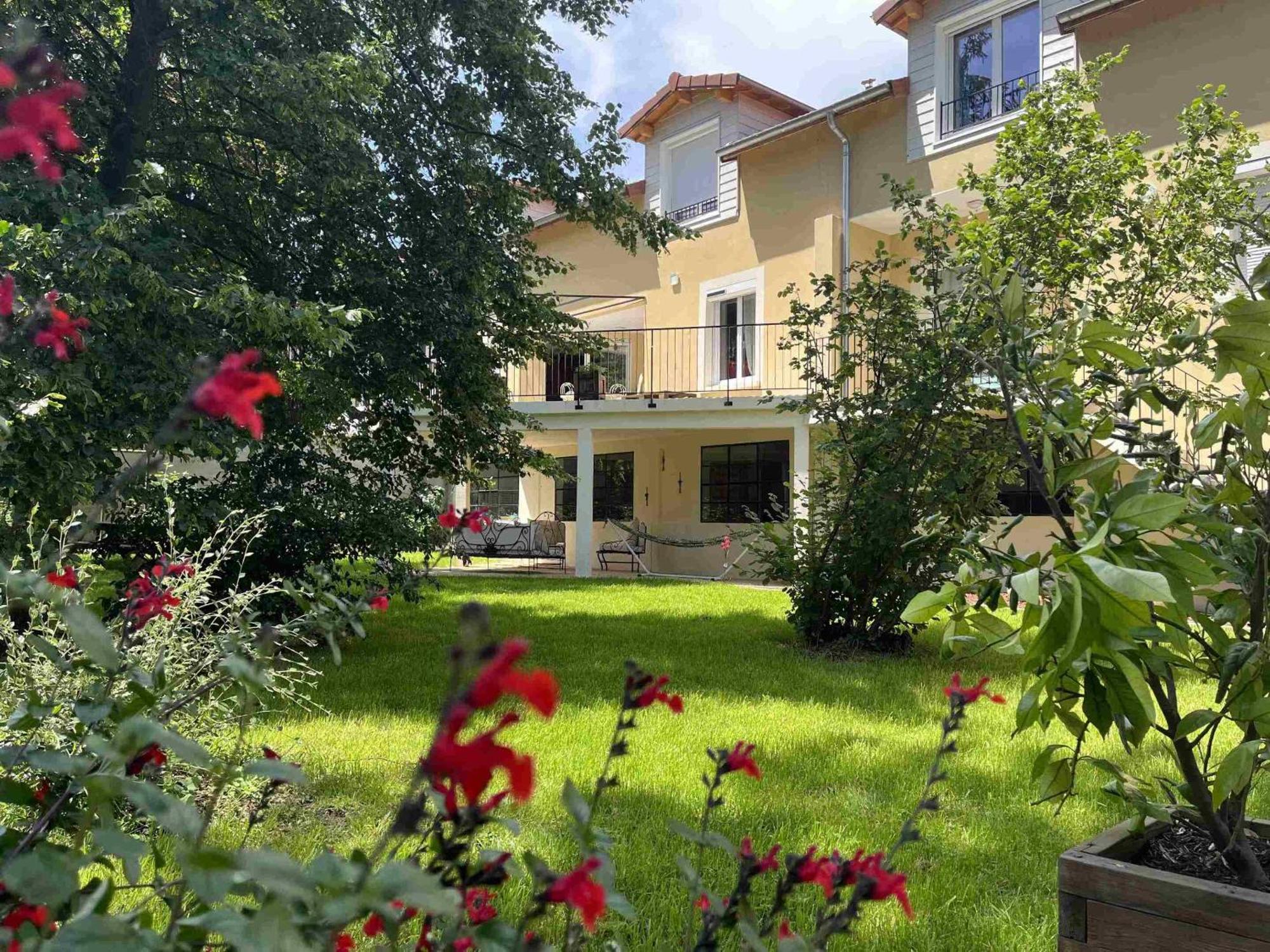 Bed and Breakfast Le Jardin Du Dolaizon Le Puy-en-Velay Zewnętrze zdjęcie